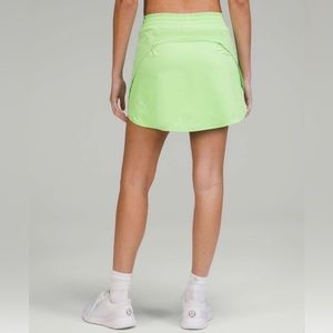 Lululemon Hotty Hot Hi- Rise Tennis Skirt in scream green light